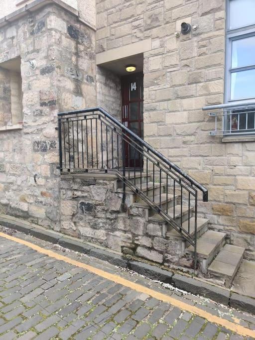 Next To The Palace And Royal Mile With Parking إدنبرة المظهر الخارجي الصورة