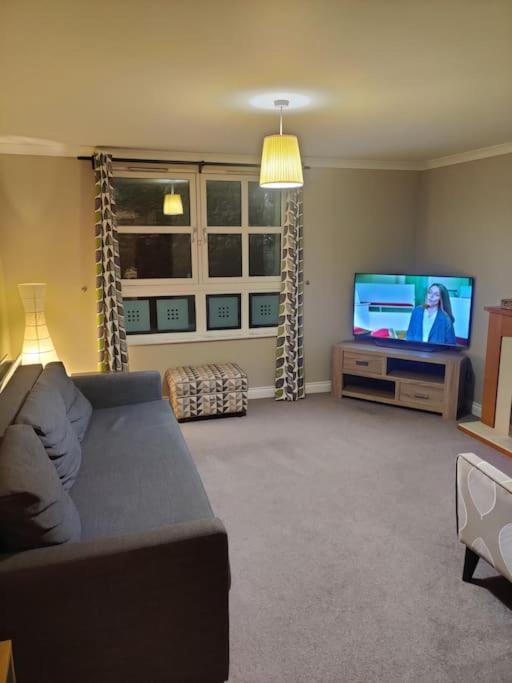 Next To The Palace And Royal Mile With Parking إدنبرة المظهر الخارجي الصورة